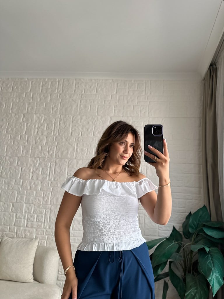 Dilvin Omuzları Açık Bluz Beyaz