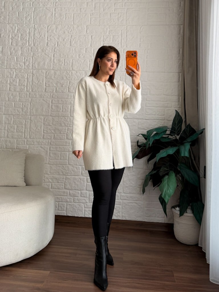 Ekru Beli Lastikli Gold Düğmeli Yumoş Tunik Hırka