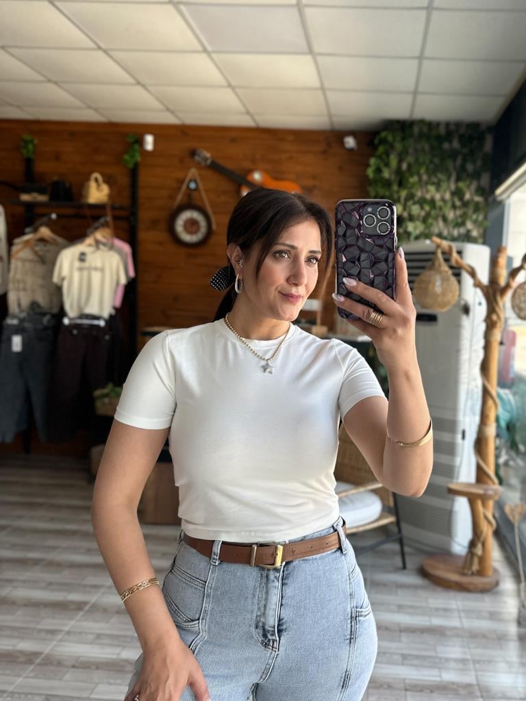 Ekru Bisiklet Yaka Basic Crop Tişört