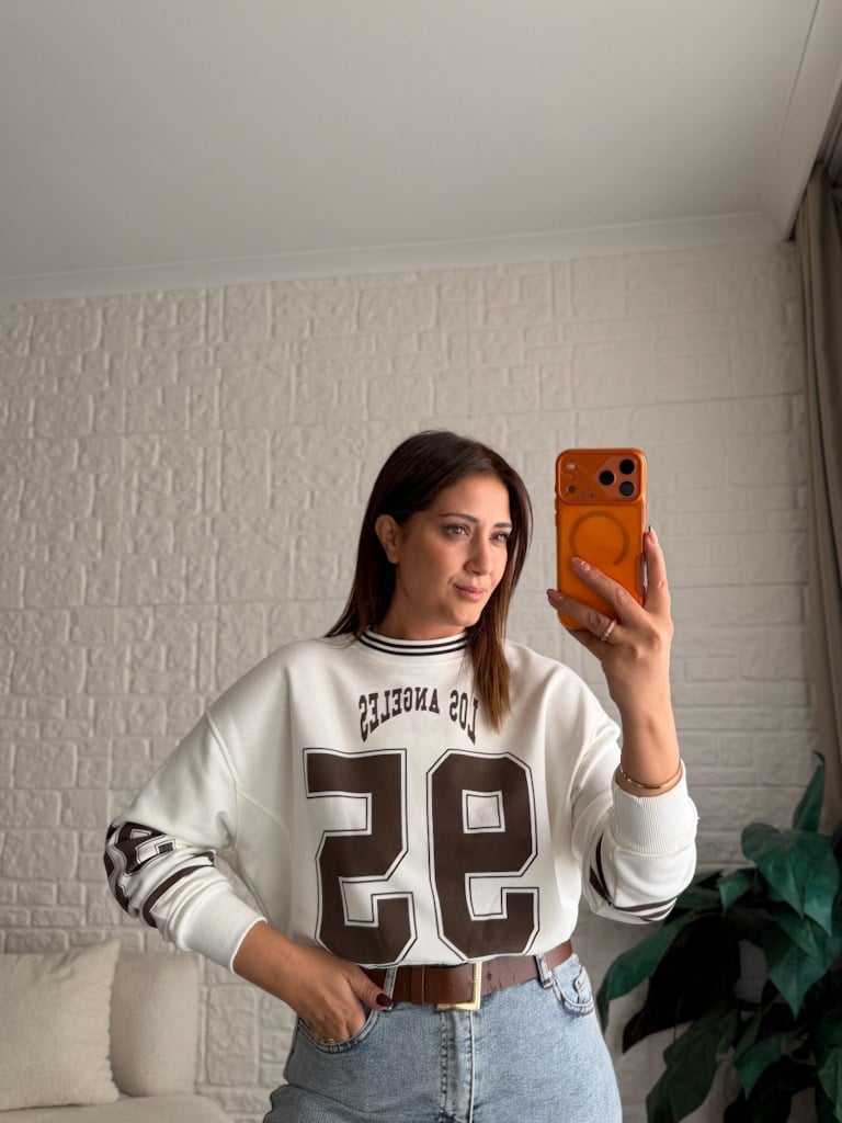 Ekru Los Angeles Baskılı İki İplik Pamuk Crop Sweat