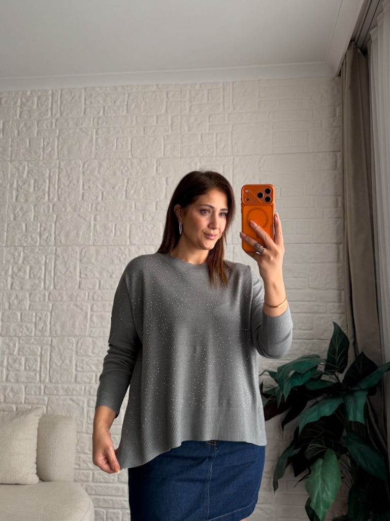 Füme Taşlı Yan Yırtçalı Oversize Triko Kazak