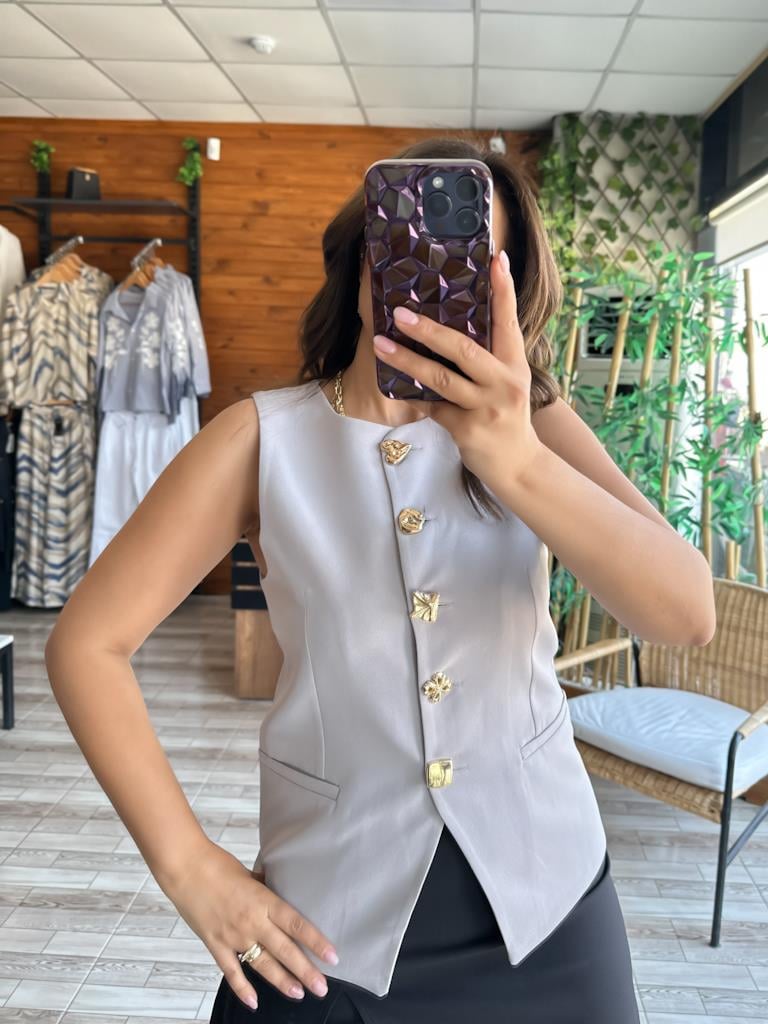 Gri Gold Düğmeli Yelek