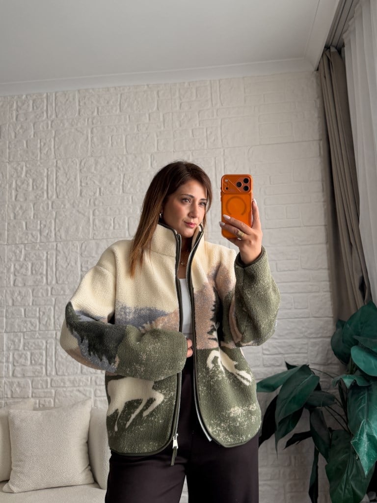 Haki Desen Ekru Geyik Model Fermuarlı Polar Ceket