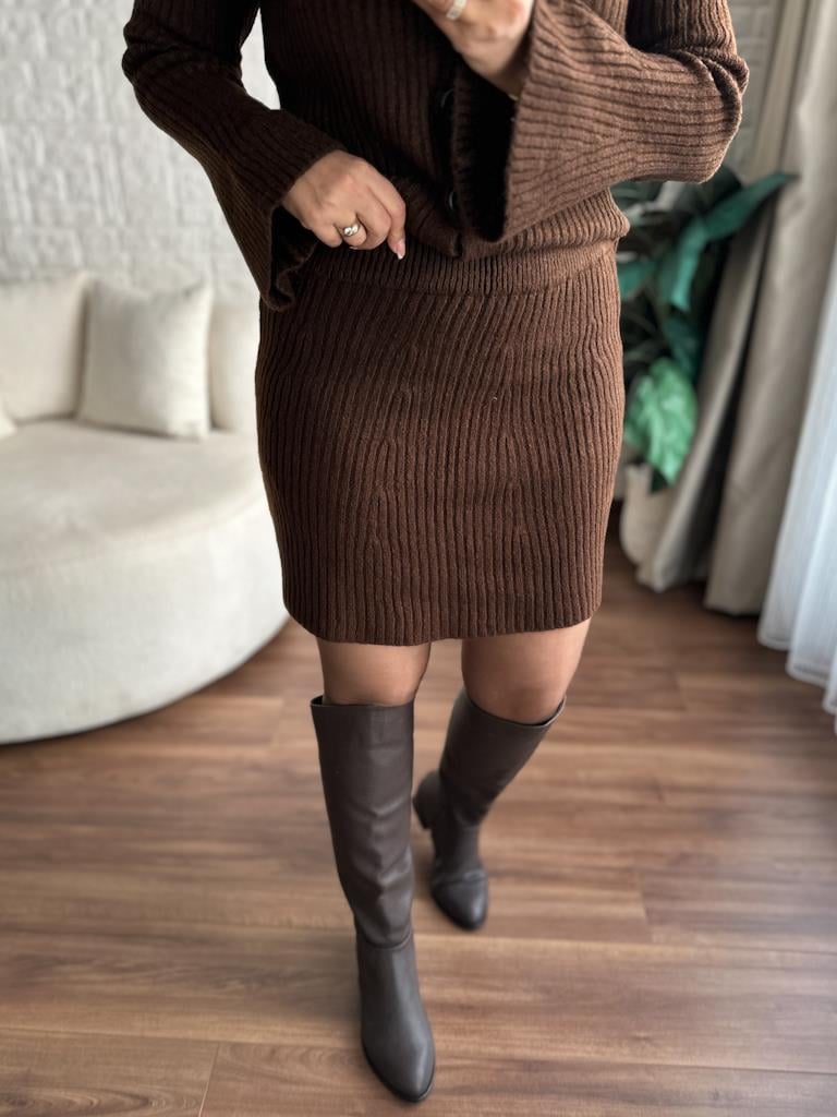 İspanyol Kol Hırkalı Mini Etekli Triko Takım Kahverengi