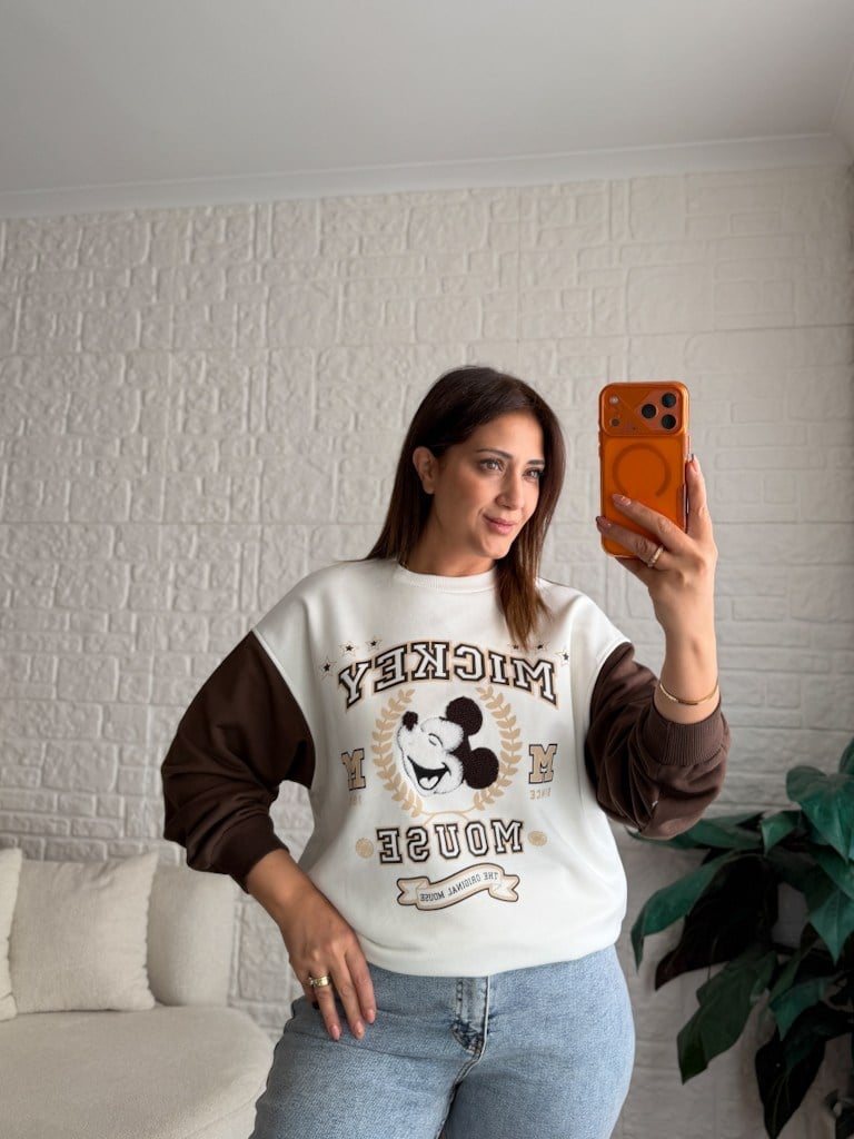 Kahverengi Ekru Mickey Panç Nakışlı İki İplik Pamuk Sweat