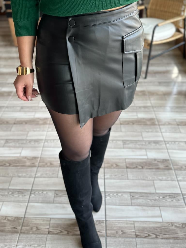 Karol Kargo Cepli Deri Şort Etek