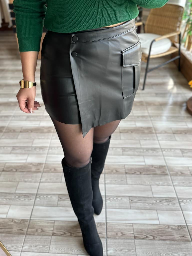 Karol Kargo Cepli Deri Şort Etek