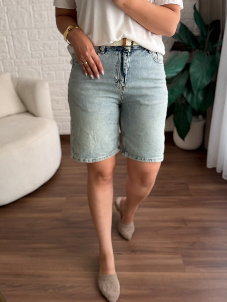 Kemerli Bermuda Jean Şort Açık Mavi