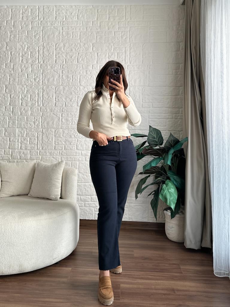 Kesik Paça Yüksek Bel Mom Fit Lacivert