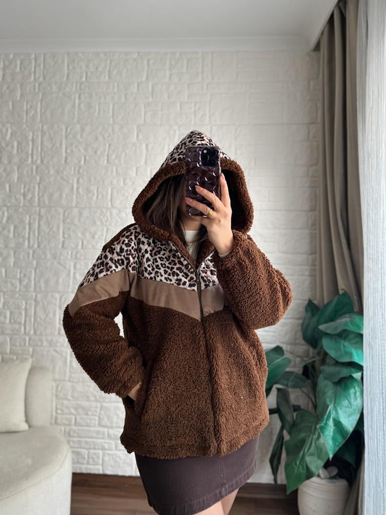 Leopar Kapitone Garnili Kapüşonlu Astarlı Pelüş Mont Kahverengi