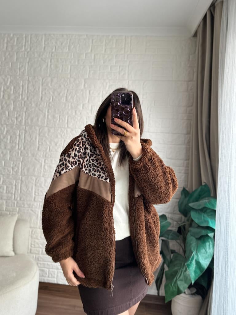 Leopar Kapitone Garnili Kapüşonlu Astarlı Pelüş Mont Kahverengi