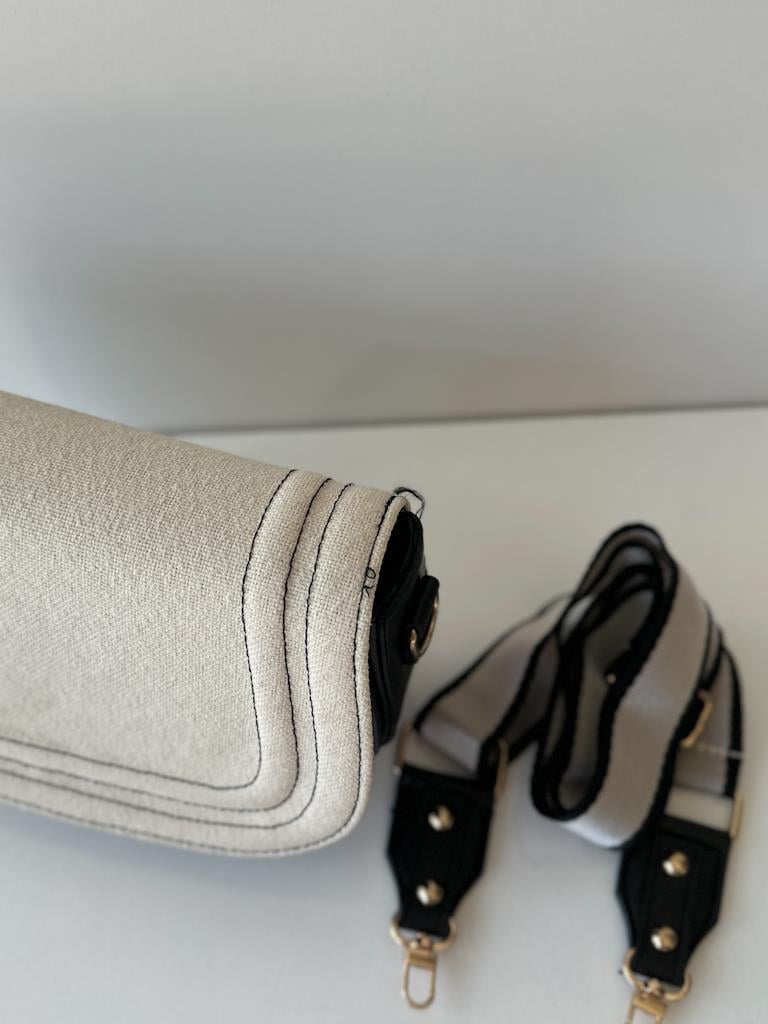 Marka Model Çapraz Askılı Çanta Natural Siyah