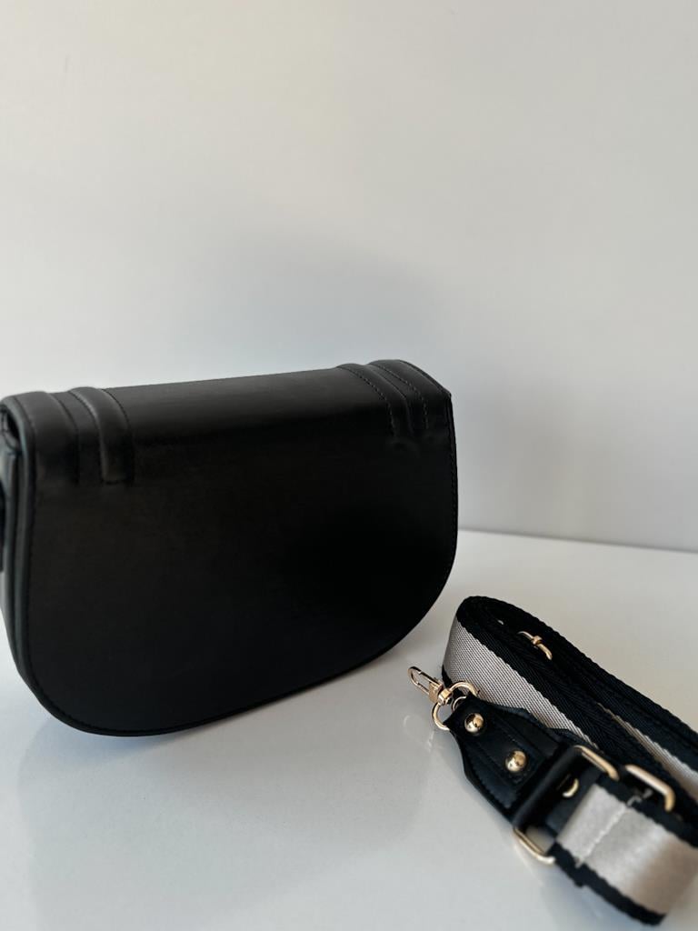 Marka Model Çapraz Askılı Çanta Siyah