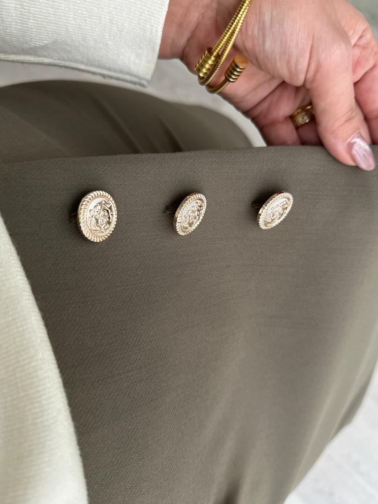 Marka Model Gold Düğmeli Şort Etek Haki Yeşil