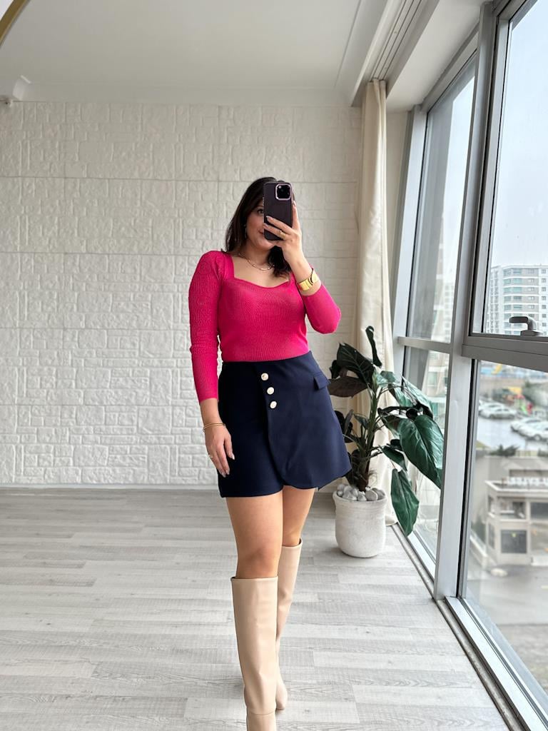 Marka Model Gold Düğmeli Şort Etek  Lacivert