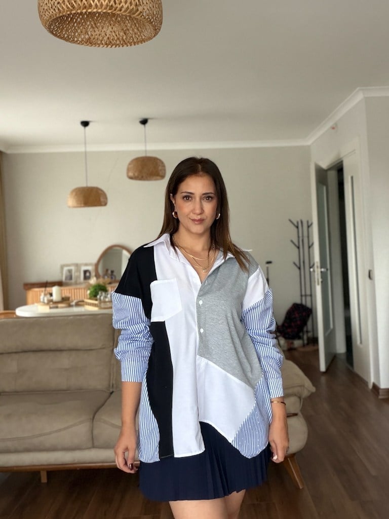Marka Model Mavi Çizgili Taşlı Gömlek