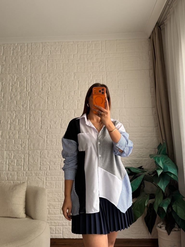 Marka Model Mavi Çizgili Taşlı Gömlek