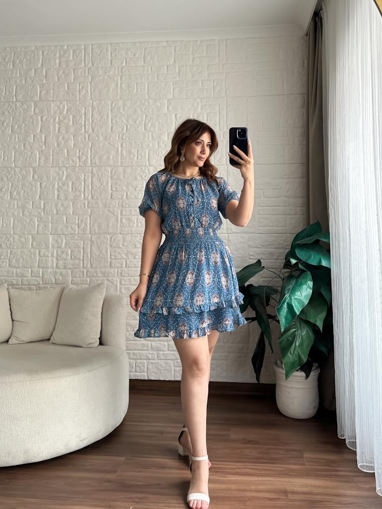 Mavi Desenli Mini Şifon Elbise