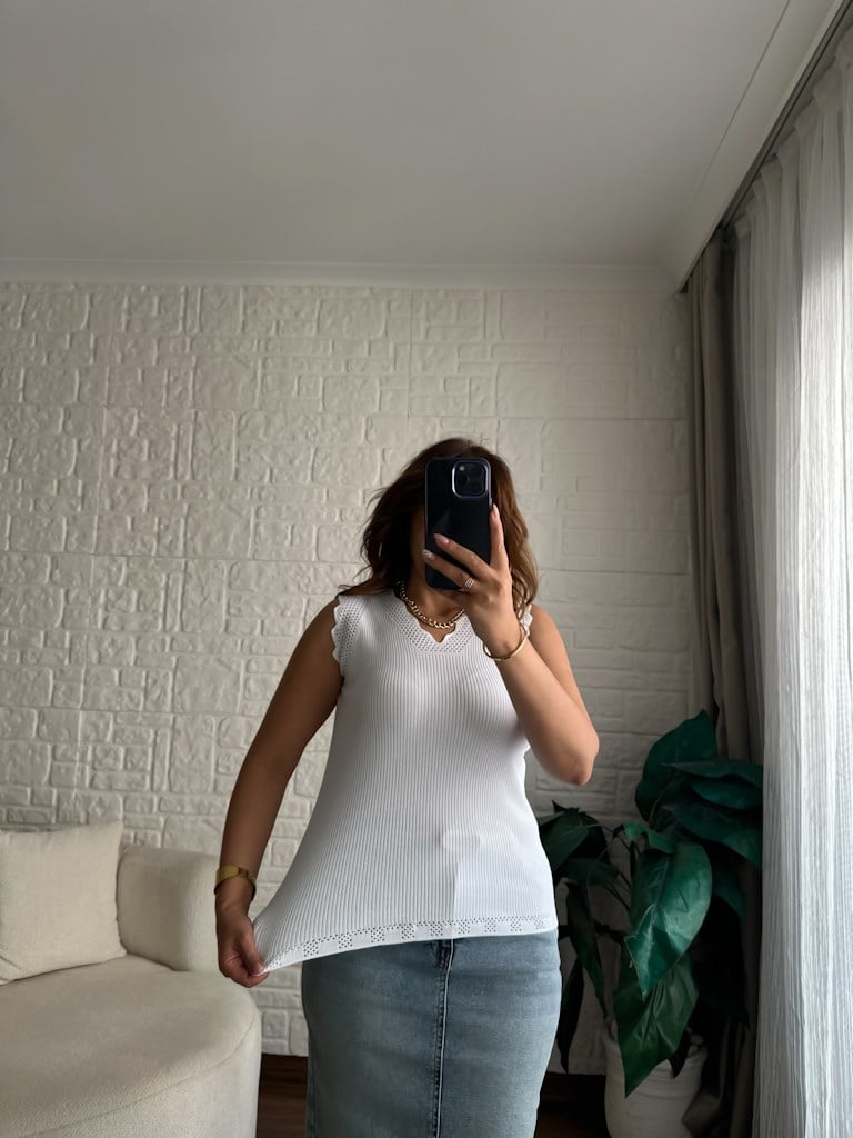 Merdiven Yaka Ajur Desenli Full Likralı Triko Bluz Beyaz