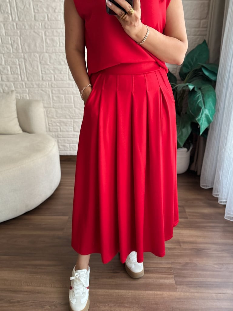 Modal Kumaş Vatkalı Etek Bluz Takım Kırmızı