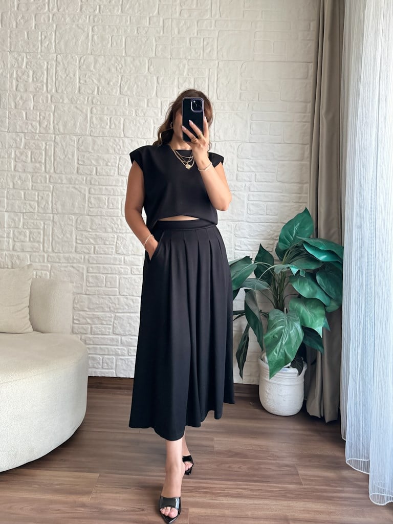 Modal Kumaş Vatkalı Etek Bluz Takım Siyah