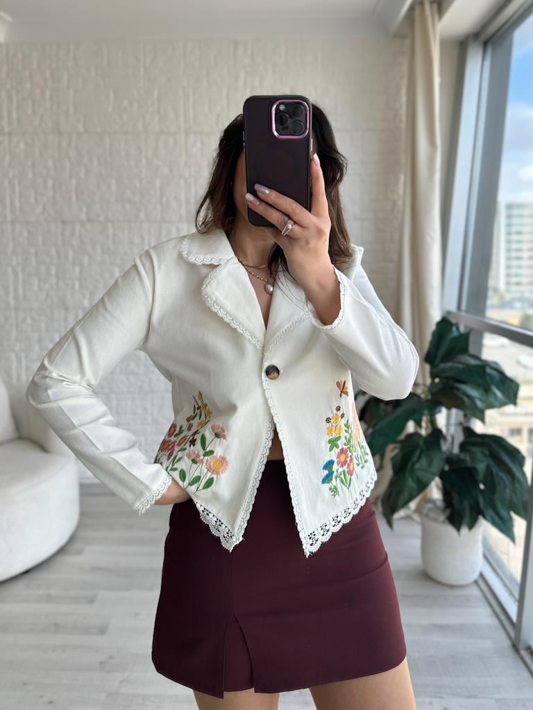 Nakış İşleme Güpür Detaylı İnce Gabardin Bohem Ceket