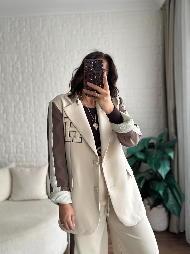Önü Nakışlı Atlas Spor Blazer Ceket Bej