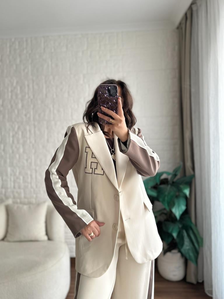 Önü Nakışlı Atlas Spor Blazer Ceket Bej