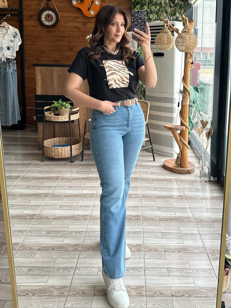 Orjinal Marka Bisilet Yaka Basic Tişört