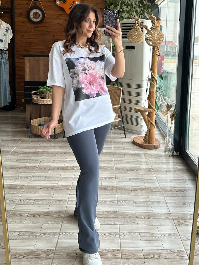 Orjinal Marka Çiçek Baskılı Salaş Tişört