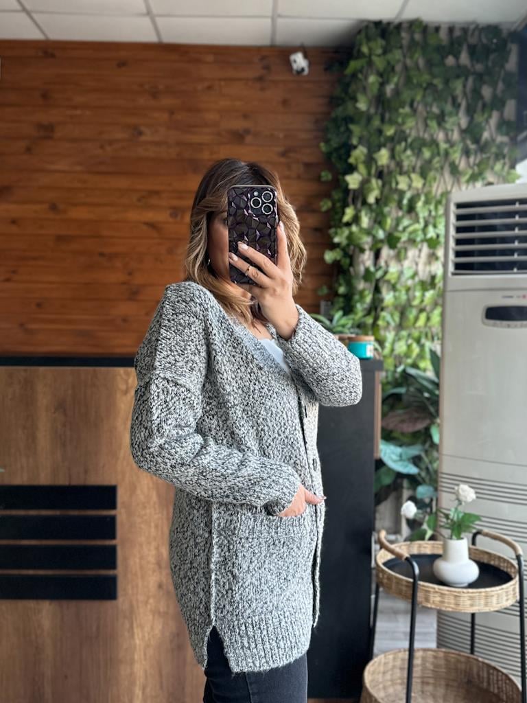 Orjinal Marka Düğmeli Kırçıllı Gri Salaş Hırka