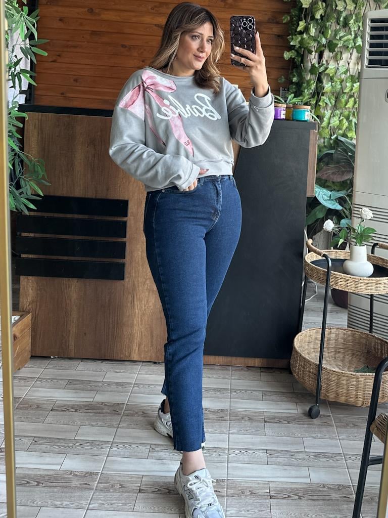 Orjinal Marka Kayık Yaka Barbie Bası Sweatshirt