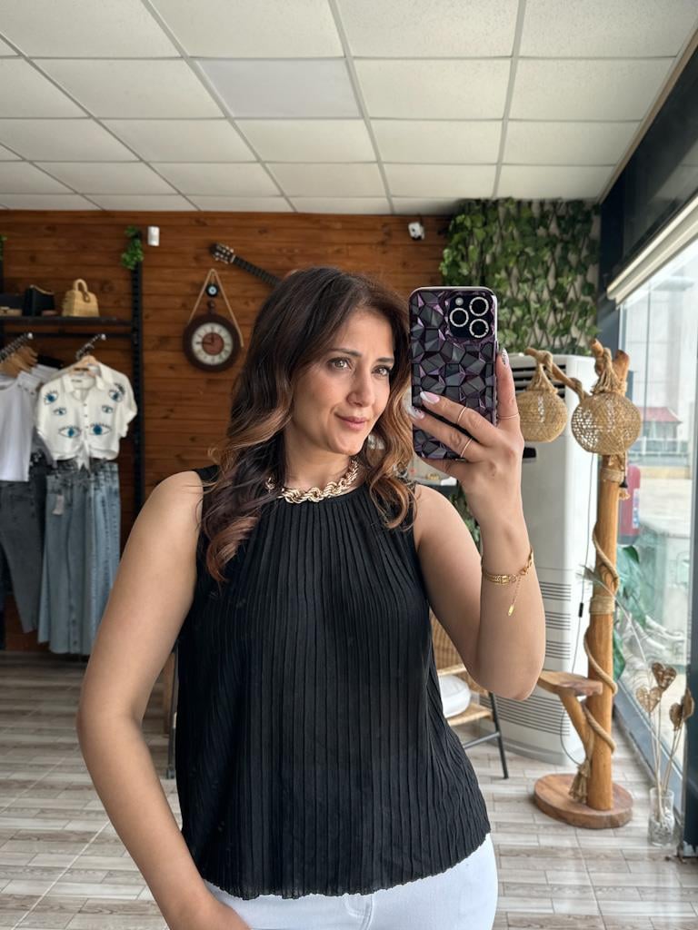 Orjinal Marka Sıfır Yaka Piliseli Bluz