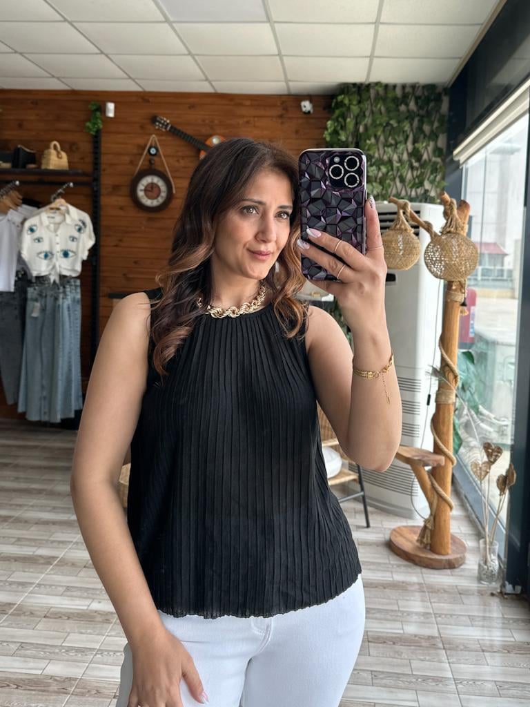 Orjinal Marka Sıfır Yaka Piliseli Bluz