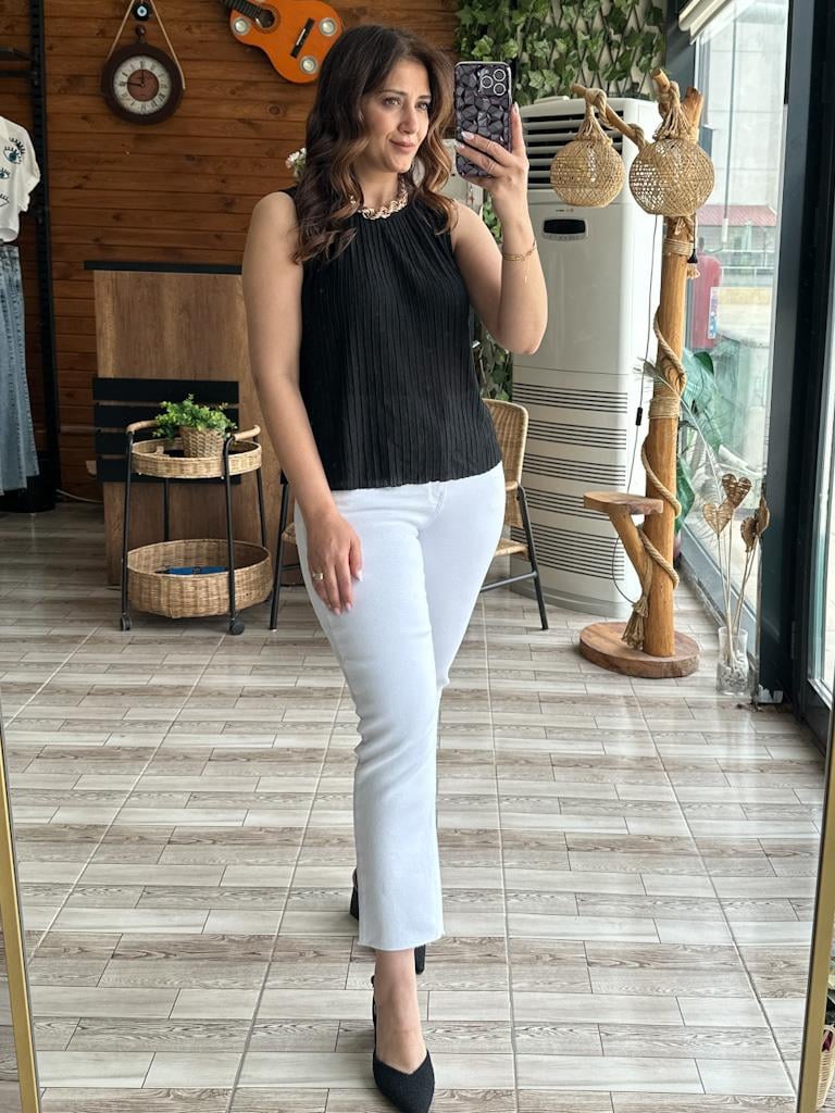 Orjinal Marka Sıfır Yaka Piliseli Bluz