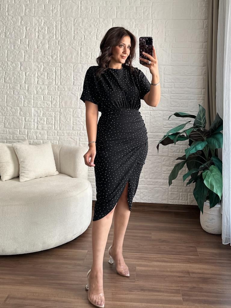 Parıltılı Omuz Drapeli Elbise Siyah