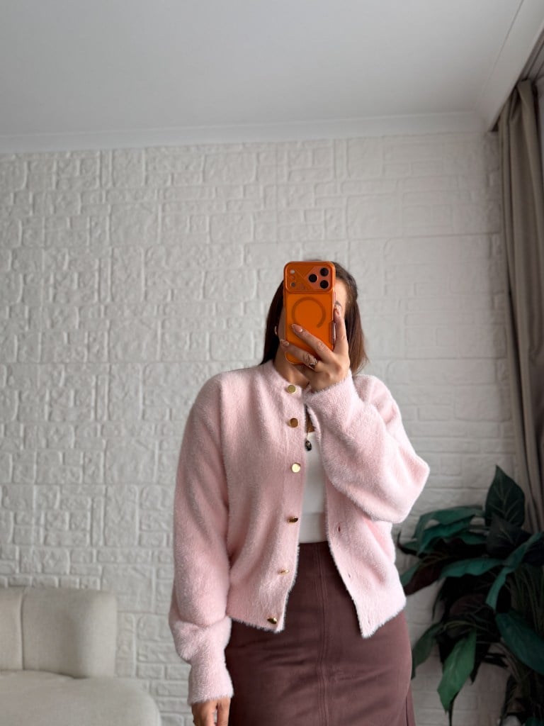 Pembe Gold Düğmeli Yumoş Triko Hırka