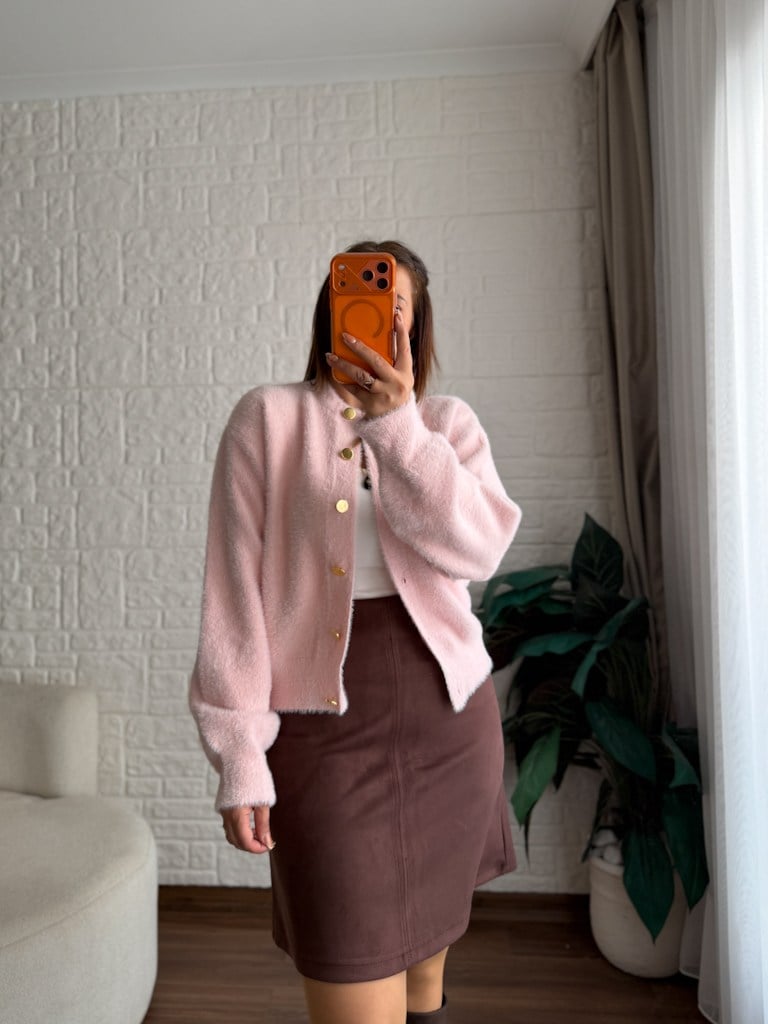 Pembe Gold Düğmeli Yumoş Triko Hırka