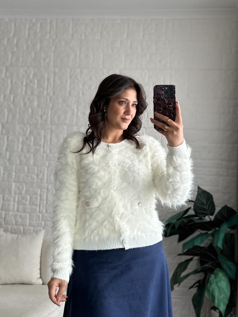 Premium Bisiklet Yaka Taş Düğmeli Sakal Model Triko Hırka Ekru