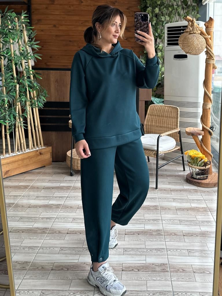 Premium Modal Kumaş Kapşonlu Paça Düğme Detay Takım Zümrüt Yeşil