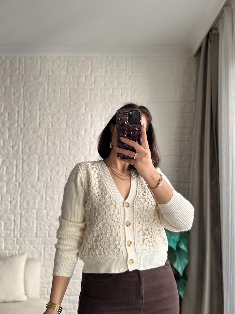 Robin Önü Dantel Örme Hırka