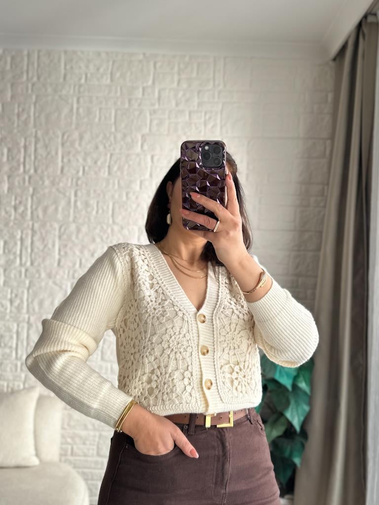 Robin Önü Dantel Örme Hırka