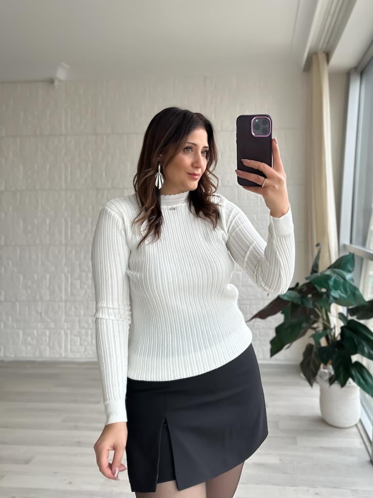 Sim Şerit Detay Triko Bluz Beyaz