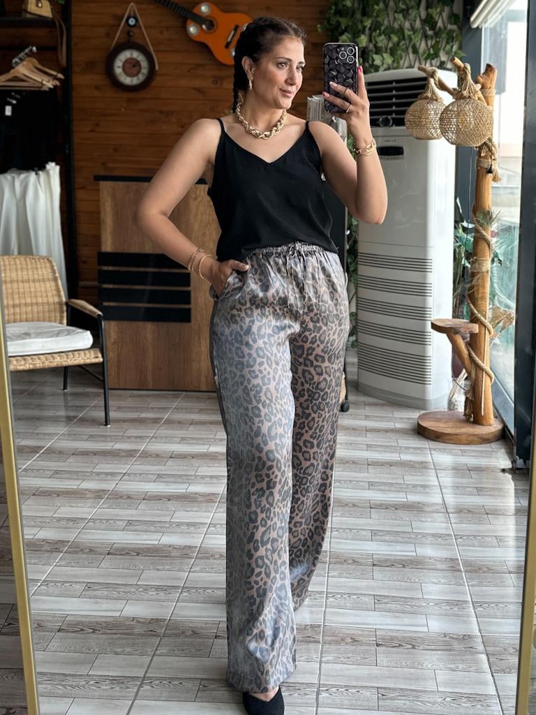 Siyah İthal Aerobin Kumaş Kalın Askılı Bluz