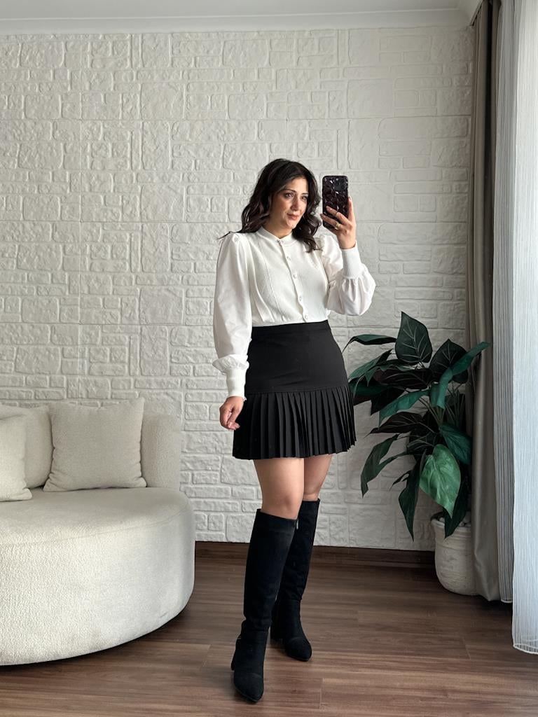 Siyah Likralı Krep Kumaş Pileli Etek