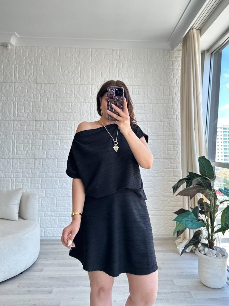 Siyah Mini Etekli Örme Takım