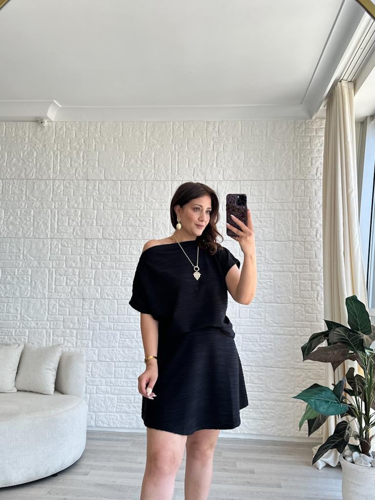 Siyah Mini Etekli Örme Takım