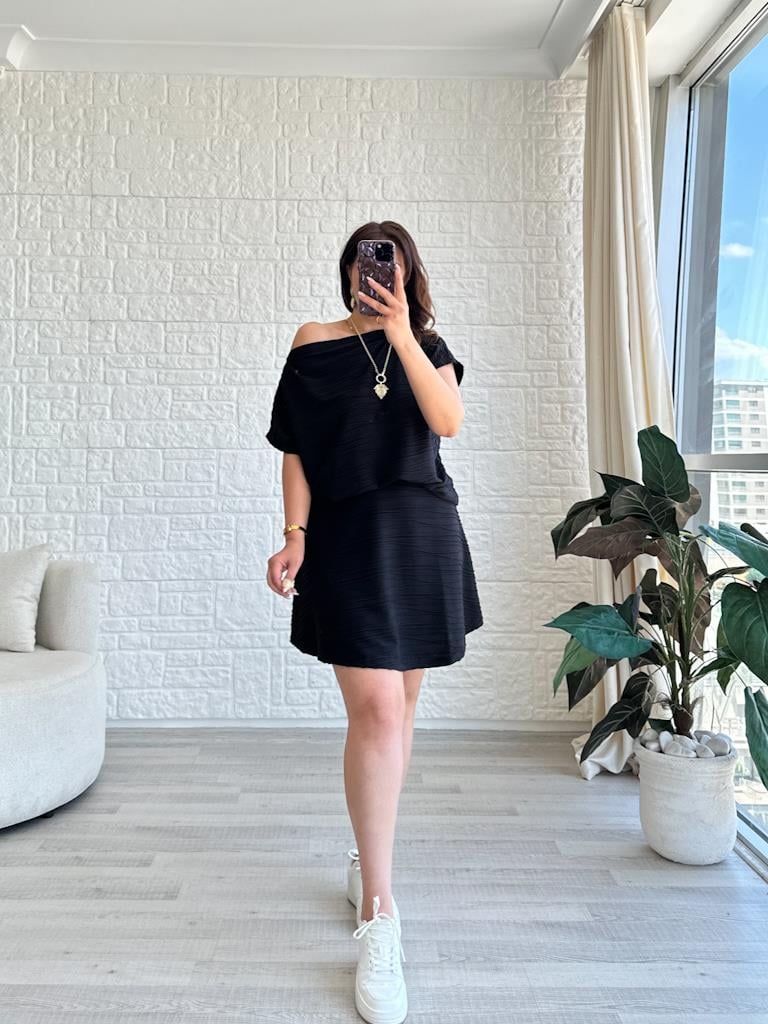 Siyah Mini Etekli Örme Takım