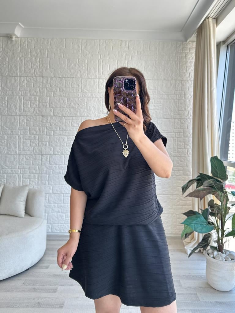 Siyah Mini Etekli Örme Takım