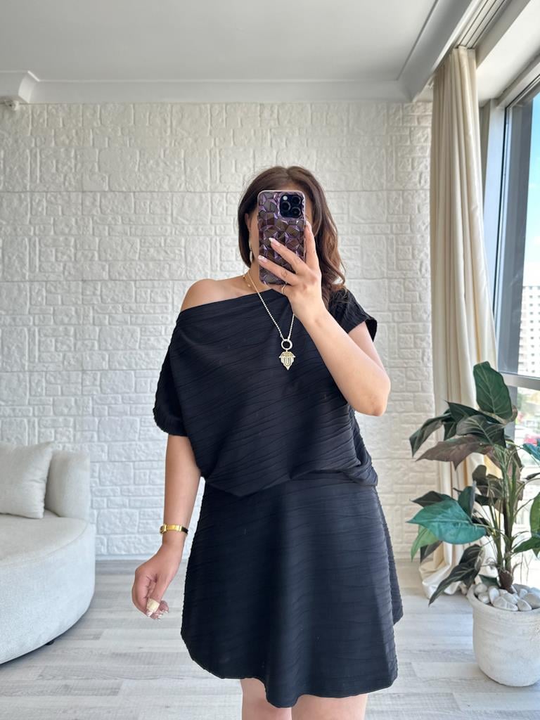 Siyah Mini Etekli Örme Takım